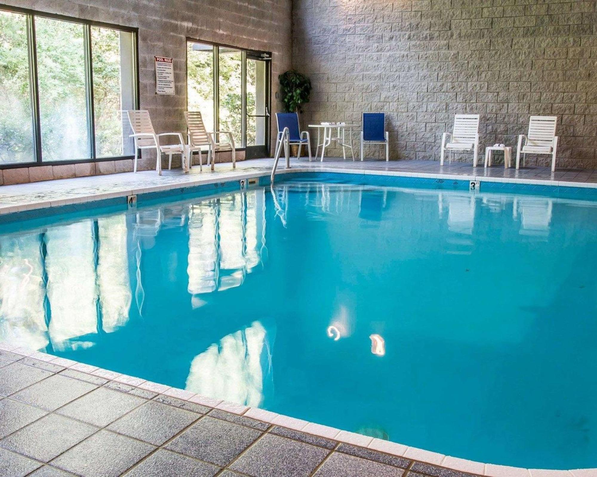 Comfort Inn Whitehall Near Michigan'S Adventure Exteriér fotografie